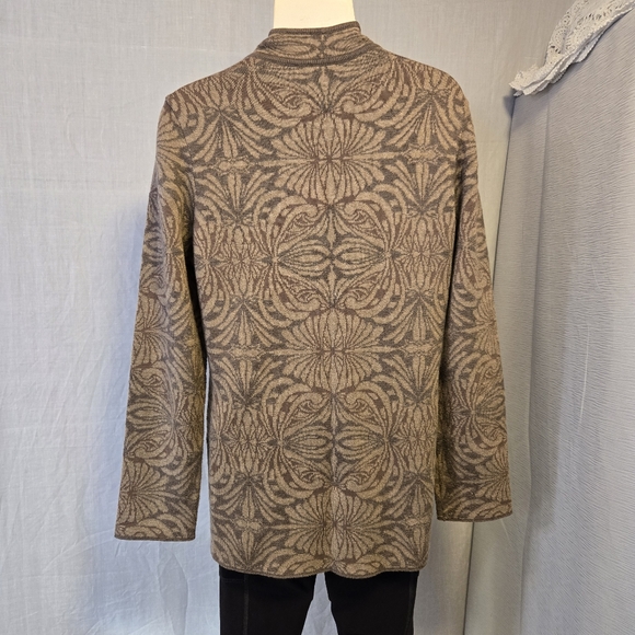 Peruvian‎ Collection Toggle Sweater - Size Medium - Picture 3 of 5